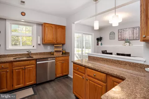 Kitchen - 249 Overleaf Dr, Arnold, MD 21012 photo 3 of 3