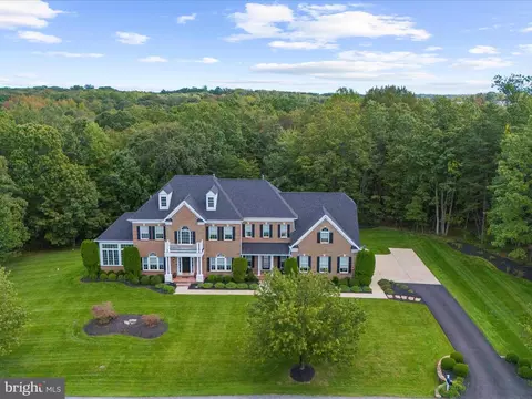 View/Area - 8915 Winged Foot Dr, Pasadena, MD 21122 photo 1 of 12