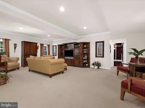 Living - 8915 Winged Foot Dr, Pasadena, MD 21122 photo 8 of 9