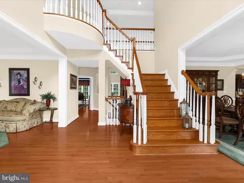 Entry Way - 8915 Winged Foot Dr, Pasadena, MD 21122 photo 1 of 6