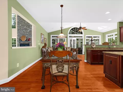 Dining - 8915 Winged Foot Dr, Pasadena, MD 21122 photo 4 of 6