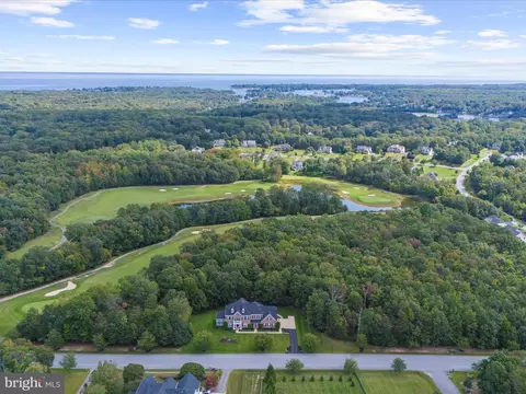 View/Area - 8915 Winged Foot Dr, Pasadena, MD 21122 photo 4 of 12