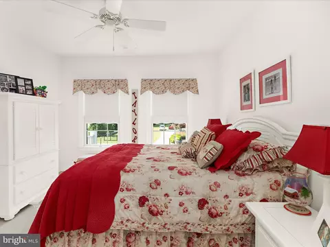 Bedroom - 8915 Winged Foot Dr, Pasadena, MD 21122 photo 2 of 11