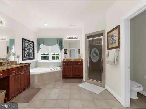 Bath - 8915 Winged Foot Dr, Pasadena, MD 21122 photo 5 of 7