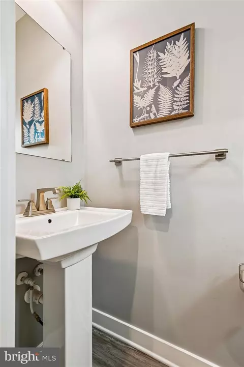 Bath - 2188 Nottoway Dr, Hanover, MD 21076 photo 1 of 4