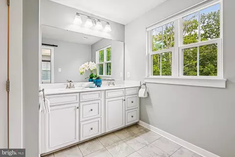 Entry Way - 2188 Nottoway Dr, Hanover, MD 21076 photo 4 of 8