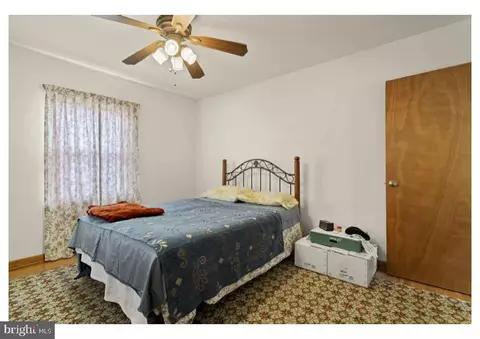 Bedroom - 7524 Harmans Rd, Harmans, MD 21077 photo 4 of 10