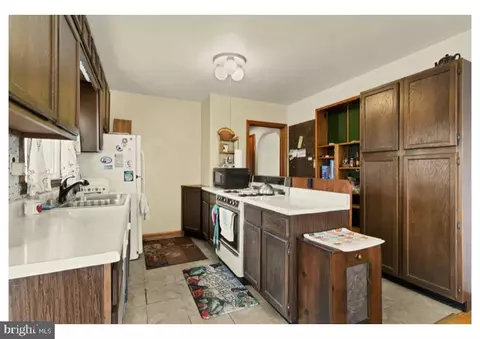 Kitchen - 7524 Harmans Rd, Harmans, MD 21077 photo 1 of 3