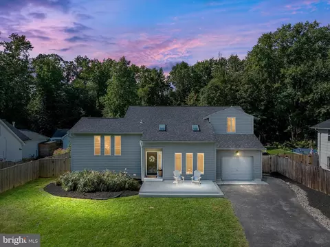 1004 A Harbor Dr, Annapolis, MD 21403
