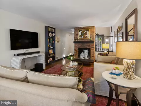 115 Charles St, Annapolis, MD 21401 photo 5