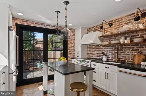 115 Charles St, Annapolis, MD 21401 photo 10