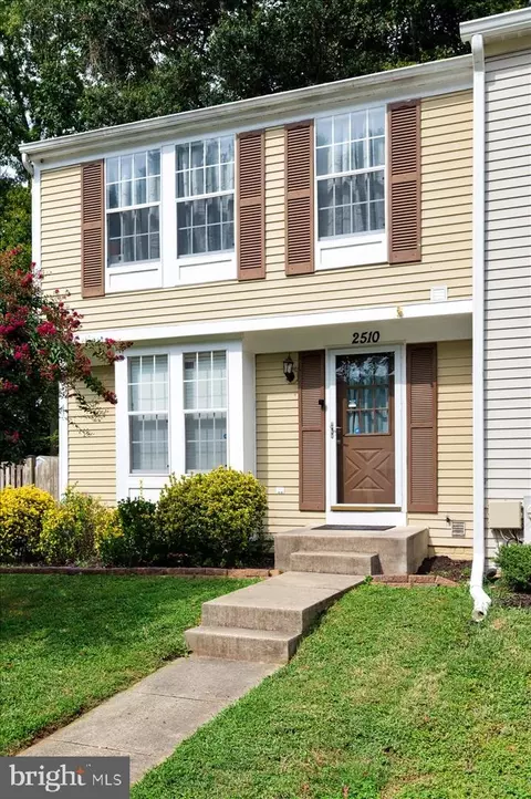 2510 Log Mill Ct, Crofton, MD 21114 photo 2