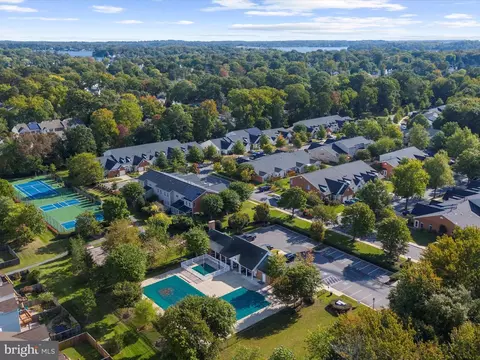 301 Colony Point Pl, Edgewater, MD 21037 photo 38
