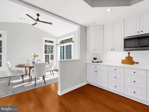 301 Colony Point Pl, Edgewater, MD 21037 photo 19