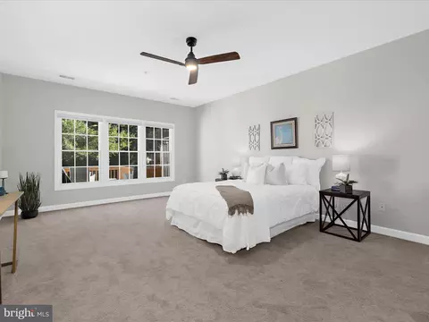 301 Colony Point Pl, Edgewater, MD 21037 photo 23