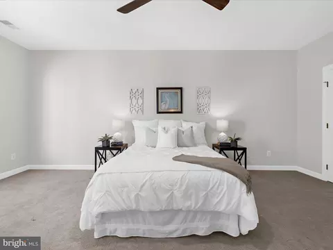 301 Colony Point Pl, Edgewater, MD 21037 photo 24