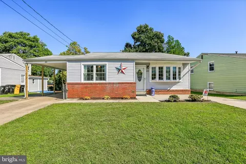 810 Lynvue Rd, Linthicum Heights, MD 21090