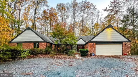 3300 Blackberry Ln, Davidsonville, MD 21035