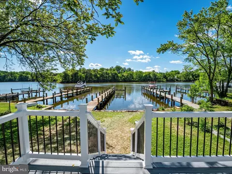 7847 Leymar Rd, Glen Burnie, MD 21060