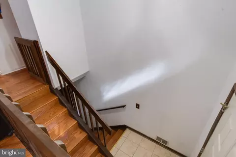 Entry Way - 3160 Rolling Rd, Edgewater, MD 21037 photo 1 of 5