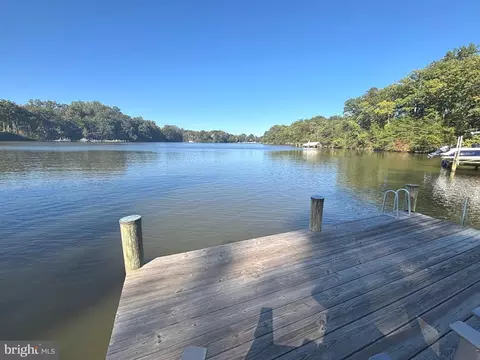 View/Area - 3160 Rolling Rd, Edgewater, MD 21037 photo 4 of 4