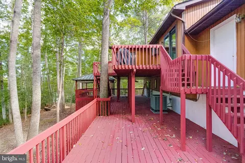 Exterior - 3160 Rolling Rd, Edgewater, MD 21037 photo 5 of 11