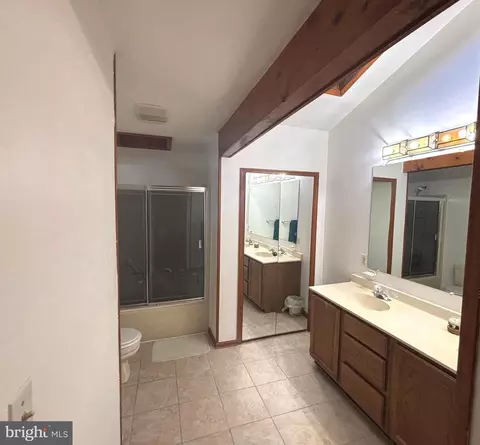 Entry Way - 3160 Rolling Rd, Edgewater, MD 21037 photo 5 of 5