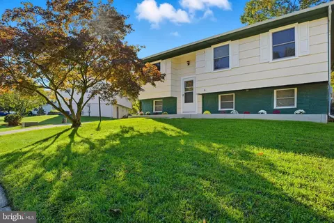 8224 Bernard Dr N, Millersville, MD 21108