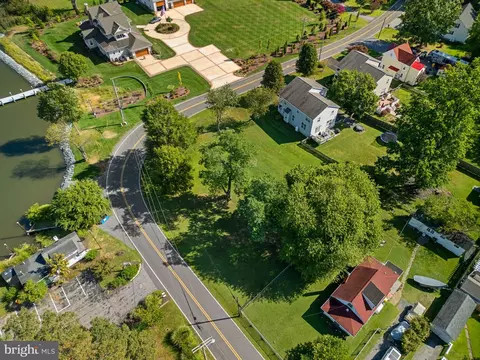 6061 Drum Point Rd, Deale, MD 20751 photo 2