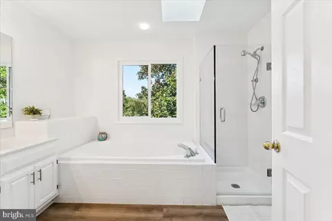 Bath - 1715 Mayfair Pl, Crofton, MD 21114 photo 1 of 2