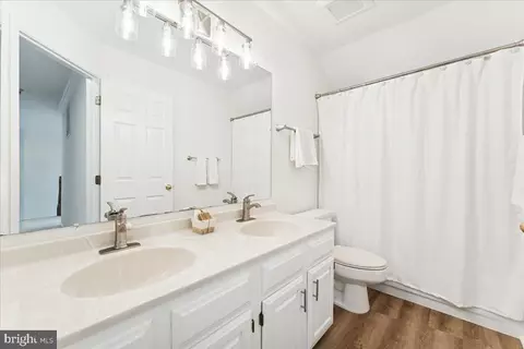 Bath - 1715 Mayfair Pl, Crofton, MD 21114 photo 2 of 2