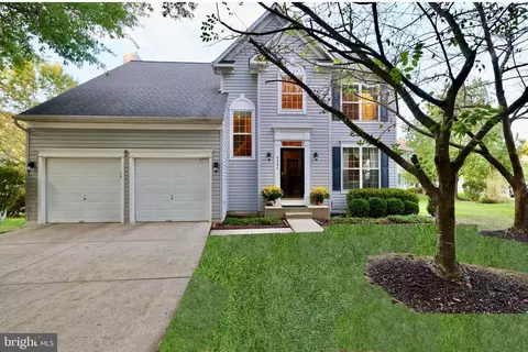 8205 Swamp Rose Pl, Laurel, MD 20724
