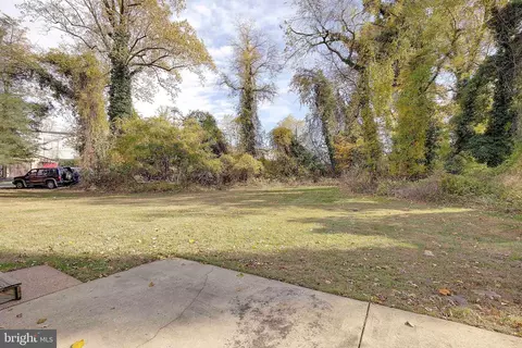 Exterior - 4 Roosevelt Dr, Annapolis, MD 21401 photo 6 of 6