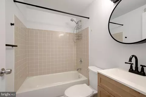 Bath - 4 Roosevelt Dr, Annapolis, MD 21401 photo 2 of 2