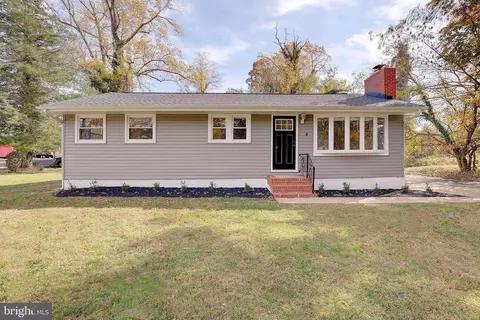 4 Roosevelt Dr, Annapolis, MD 21401