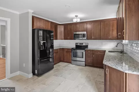 233 Beachwood Rd, Pasadena, MD 21122 photo 8