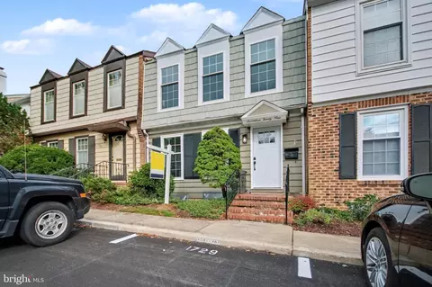 1729 Dana St #6, Crofton, MD 21114