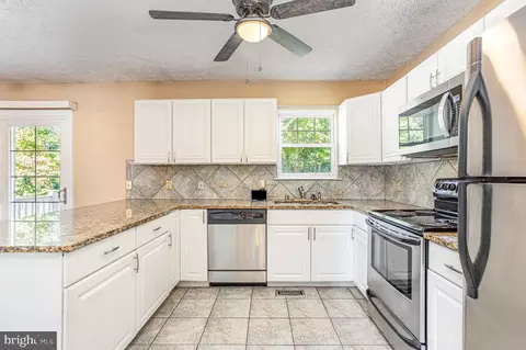 Kitchen - 3448 Marble Arch Dr, Pasadena, MD 21122 photo 2 of 2