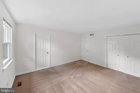 Bedroom - 1044 Skyview Dr, Annapolis, MD 21409 photo 2 of 3