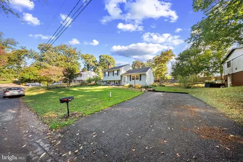 Exterior - 1044 Skyview Dr, Annapolis, MD 21409 photo 5 of 8