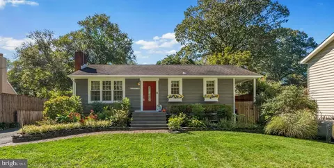 738 Whitneys Landing Dr, Crownsville, MD 21032