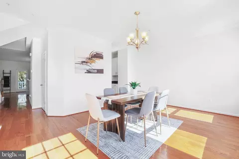 Dining - 2727 Amber Crest Rd, Hanover, MD 21076 photo 4 of 4