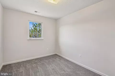 Bedroom - 2670 Rainy Spring Ct, Odenton, MD 21113 photo 6 of 8