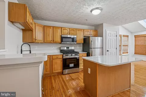 Kitchen - 2670 Rainy Spring Ct, Odenton, MD 21113 photo 1 of 3