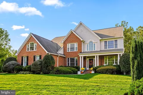 110 Longfellow Dr, Millersville, MD 21108