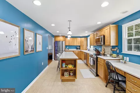 7726 Aragorn Ct, Hanover, MD 21076 photo 10