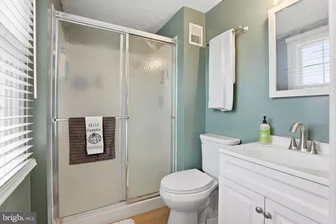 7726 Aragorn Ct, Hanover, MD 21076 photo 21