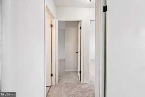 Entry Way - 729 Chapelgate Dr, Odenton, MD 21113 photo 5 of 6