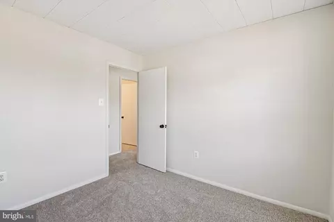 Bedroom - 729 Chapelgate Dr, Odenton, MD 21113 photo 9 of 14