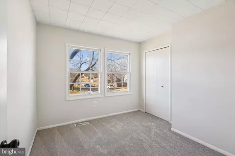 Bedroom - 729 Chapelgate Dr, Odenton, MD 21113 photo 8 of 14